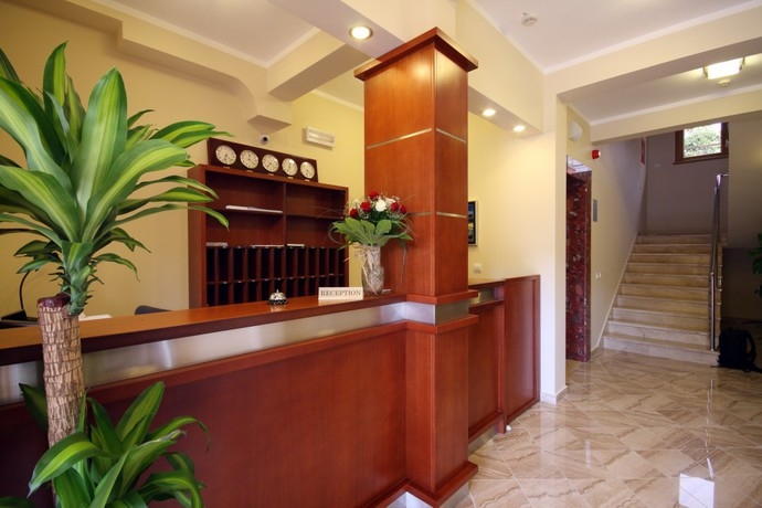 Imagen de los interiores del Hotel Stella Di Mare, Becici. Foto 5