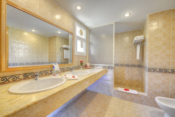 Imagen de la habitación del Hotel Stella Di Mare Sea Club. Foto 13