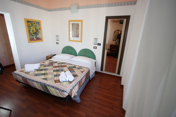 Imagen de la habitación del Hotel Stella D'italia, Rimini. Foto 5