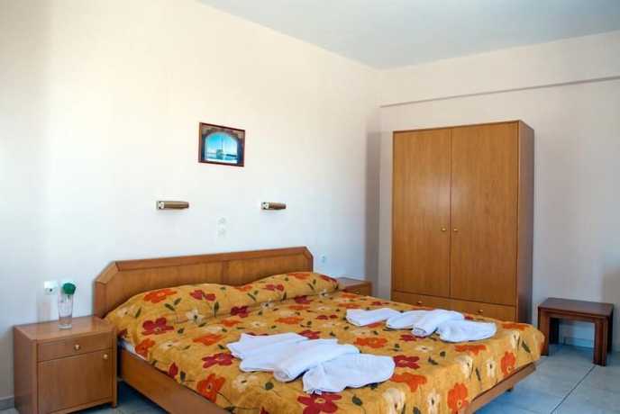Imagen de la habitación del Hotel Stella Katrin. Foto 17