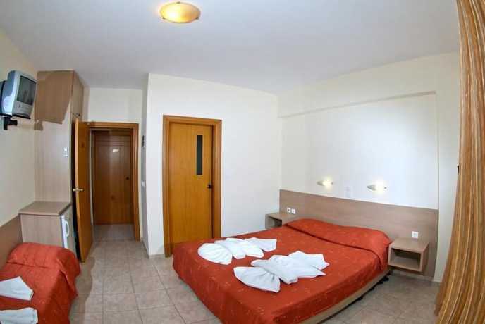 Imagen de la habitación del Hotel Stella Katrin. Foto 20