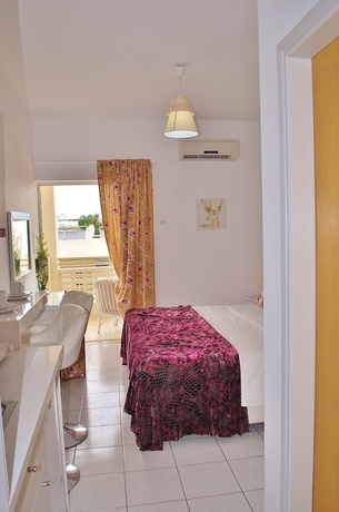 Imagen de la habitación del Hotel Stella Maria. Foto 19