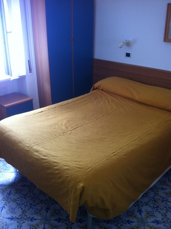 Imagen de la habitación del Hotel Stella Maris, Capri. Foto 9