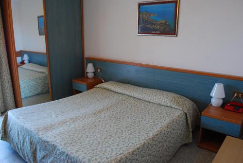 Imagen de la habitación del Hotel Stella Maris, Morcone. Foto 4