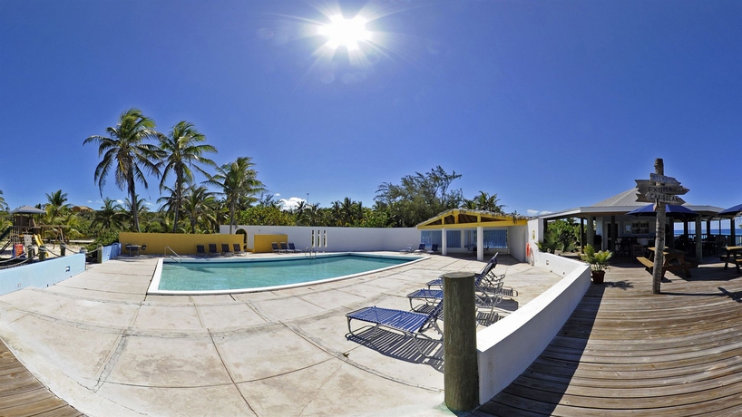 Imagen de la piscina del Hotel Stella Maris Resort Club. Foto 15