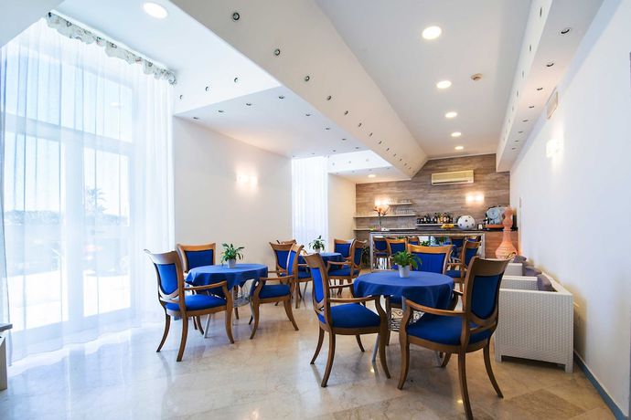 Imagen del bar/restaurante del Hotel Stella Maris Terme And Beauty. Foto 7