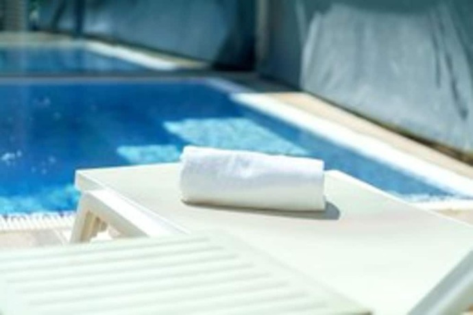 Imagen de la piscina del Hotel Stella Maris, Vodice. Foto 20