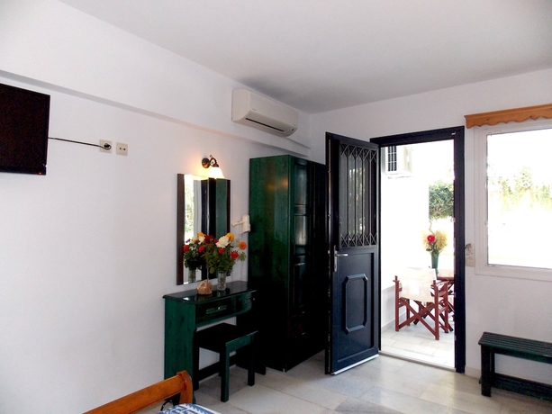 Imagen de la habitación del Hotel Stella Naxos Island. Foto 6