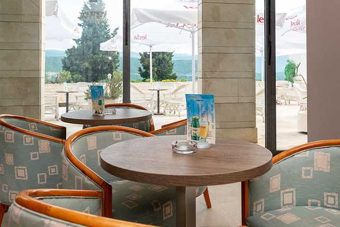 Imagen del bar/restaurante del Hotel Stella, Neum. Foto 7