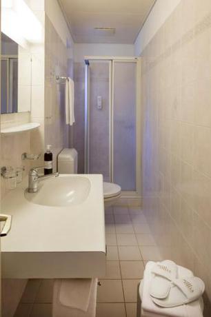 Imagen de la habitación del Hotel Stella, Orselina. Foto 6