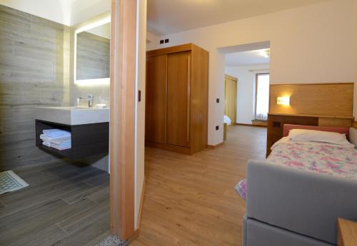 Imagen de la habitación del Hotel Stella, Passo Tonale. Foto 9