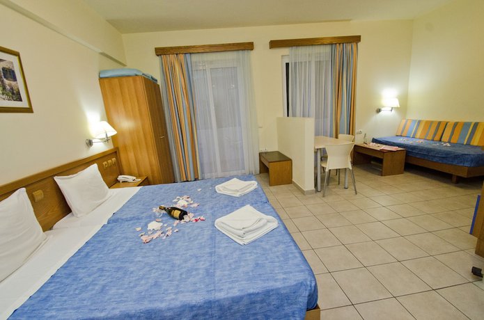 Imagen de la habitación del Hotel Stella, Pefki. Foto 18