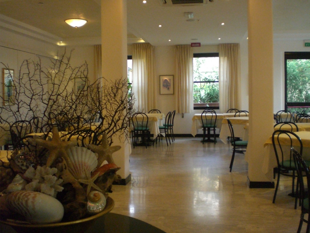 Imagen del bar/restaurante del Hotel Stella, Riccione. Foto 5
