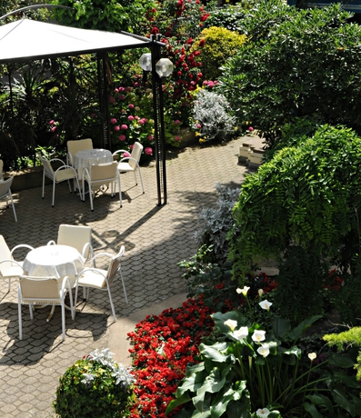 Imagen de los exteriores del Hotel Stella, Riccione. Foto 11