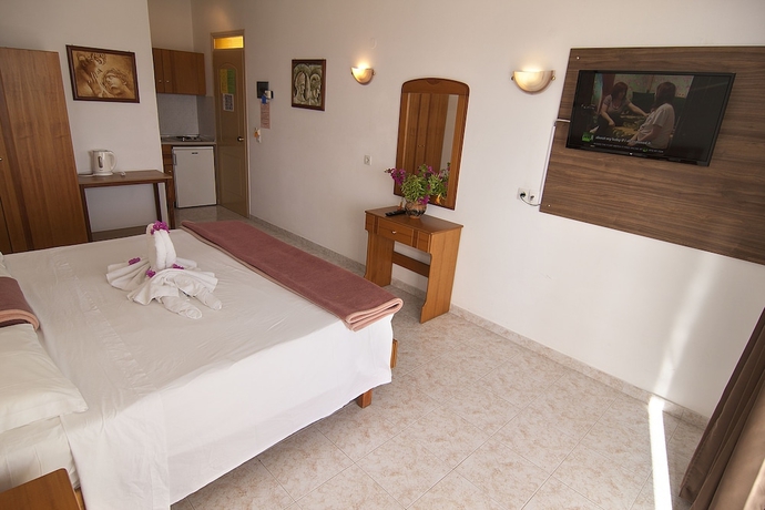 Imagen de la habitación del Hotel Stella View Studios. Foto 7