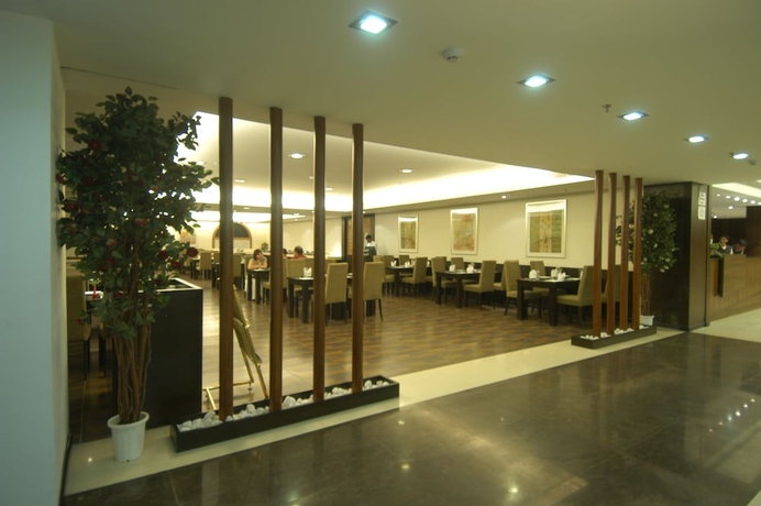 Imagen del bar/restaurante del Hotel Stellar Resorts. Foto 4