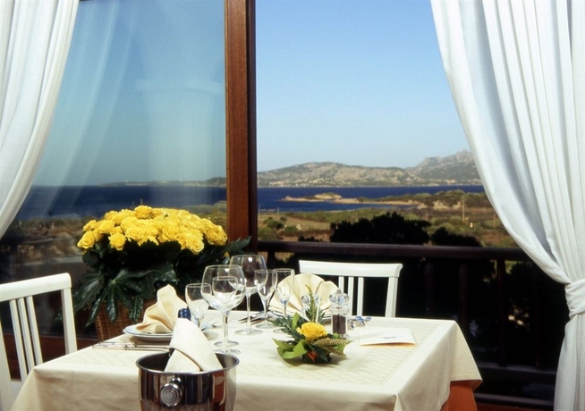 Imagen de los exteriores del Hotel Stelle Marine. Foto 8