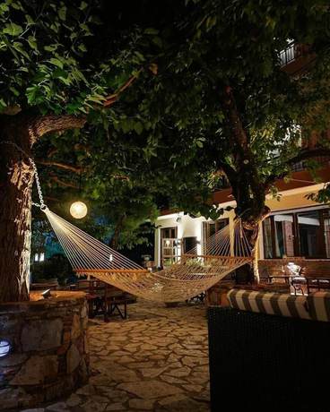 Imagen del bar/restaurante del Hotel Steni. Foto 3