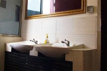 Imagen general del Hotel Step Inn Guest House. Foto 8