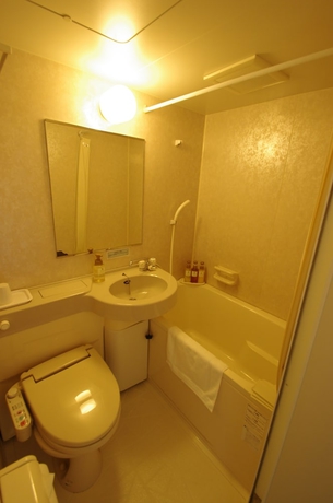 Imagen de la habitación del Hotel Step Inn Shin-osaka Higashiguchi. Foto 10