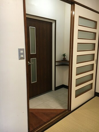 Imagen de la habitación del Hotel Step Pier. Foto 33