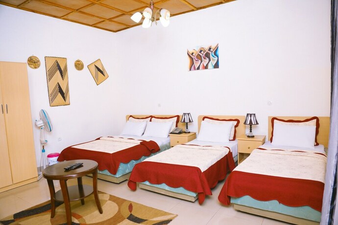 Imagen de la habitación del Hotel Step Town. Foto 29