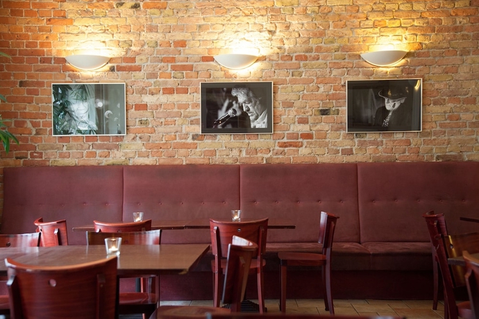 Imagen de los interiores del Hotel Steps-Hotel. Foto 18