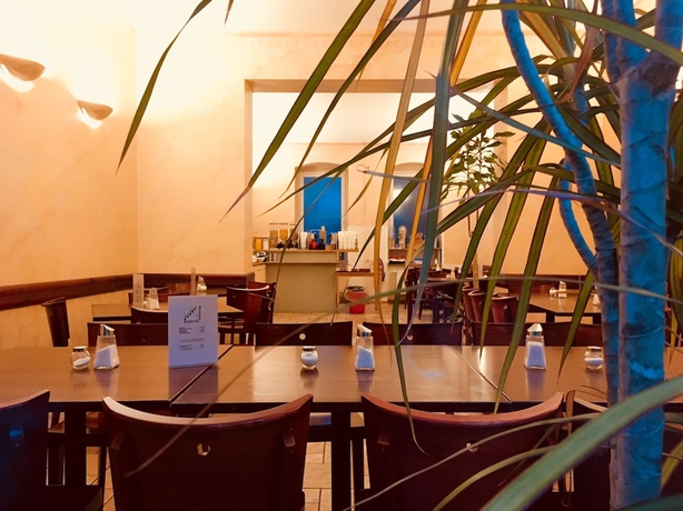 Imagen del bar/restaurante del Hotel Steps-Hotel. Foto 2