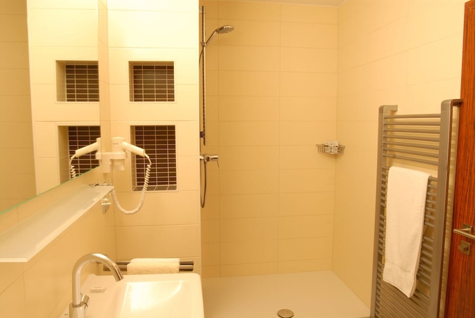 Imagen de la habitación del Hotel Sterkel. Foto 9