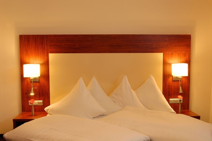 Imagen de la habitación del Hotel Sterkel. Foto 13