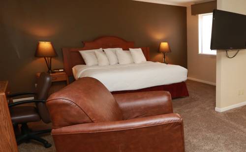 Imagen de la habitación del Hotel Sterling And Suites. Foto 2