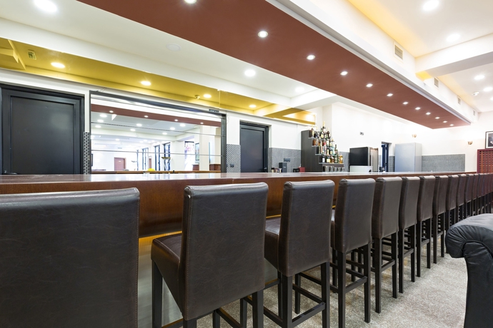 Imagen del bar/restaurante del Hotel Sterling, Belgrado. Foto 5