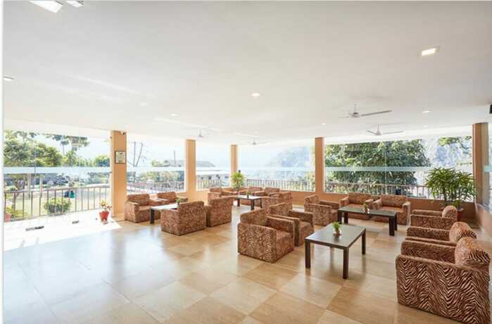 Imagen del bar/restaurante del Hotel Sterling Corbett. Foto 13