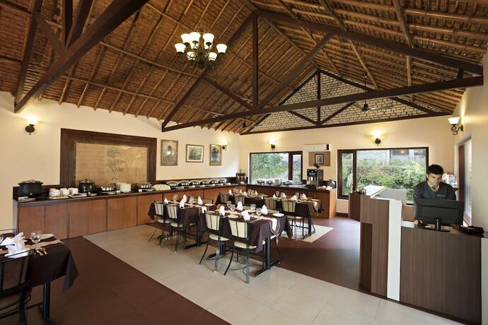 Imagen del bar/restaurante del Hotel Sterling Corbett. Foto 16