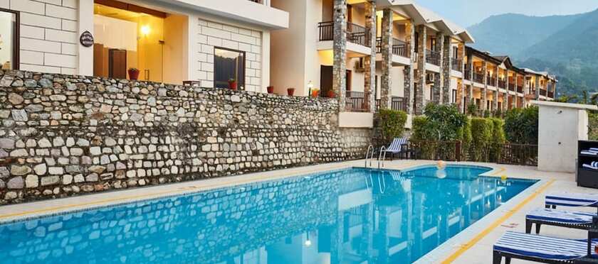 Imagen general del Hotel Sterling Corbett. Foto 2