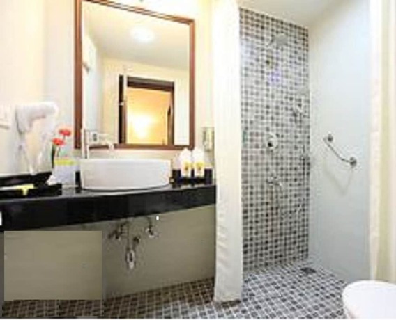 Imagen general del Hotel Sterling Corbett. Foto 3
