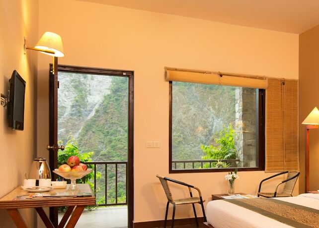 Imagen general del Hotel Sterling Corbett. Foto 10