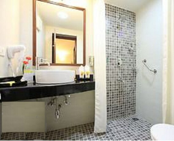 Imagen de la habitación del Hotel Sterling Corbett. Foto 21