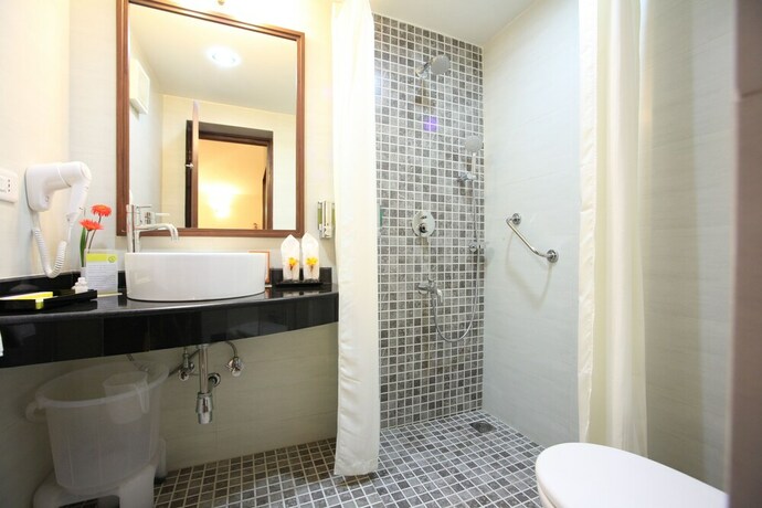 Imagen de la habitación del Hotel Sterling Corbett. Foto 23