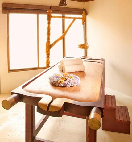 Imagen de la piscina del Hotel Sterling Darjeeling. Foto 24