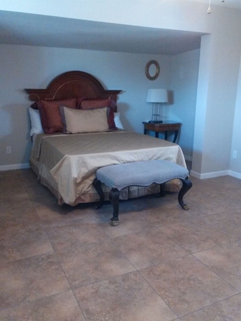 Imagen de la habitación del Hotel Sterling Gardens. Foto 9