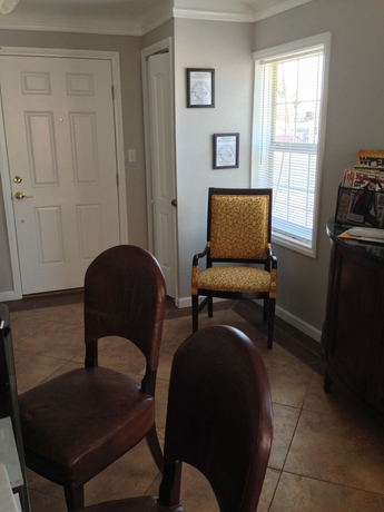 Imagen de los interiores del Hotel Sterling Gardens. Foto 15