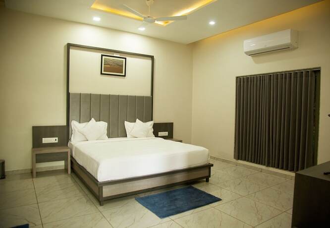 Imagen de la habitación del Hotel Sterling Gir. Foto 18