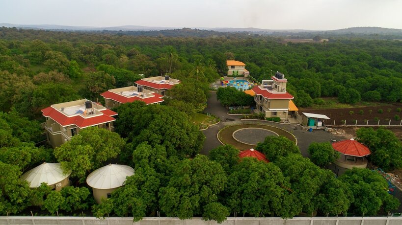 Imagen general del Hotel Sterling Gir. Foto 12