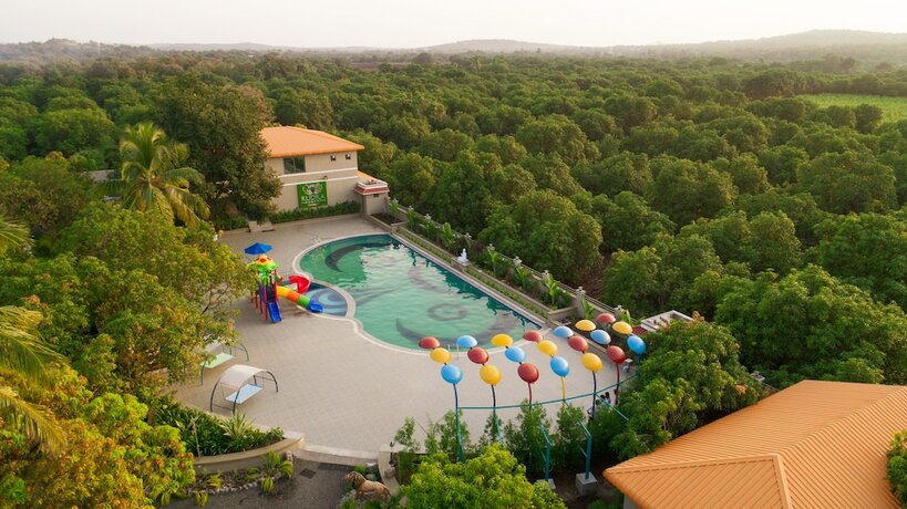 Imagen general del Hotel Sterling Gir. Foto 13