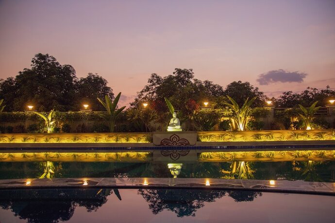 Imagen general del Hotel Sterling Gir. Foto 15