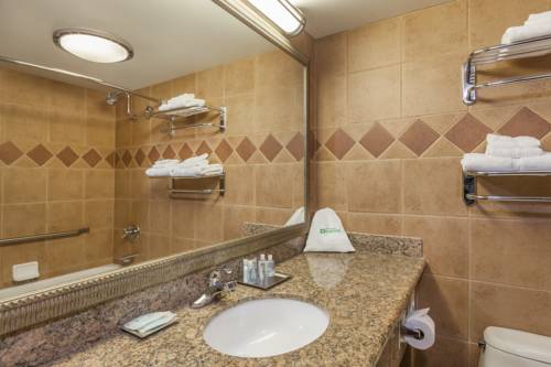 Imagen de la habitación del Hotel Sterling Inn, Sterling Heights. Foto 4
