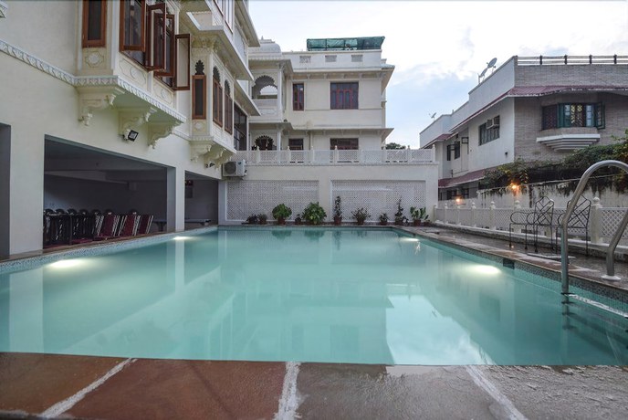 Imagen general del Hotel Sterling Jaisinghgarh Udaipur. Foto 2