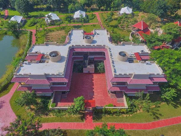 Imagen general del Hotel Sterling Kanha. Foto 1