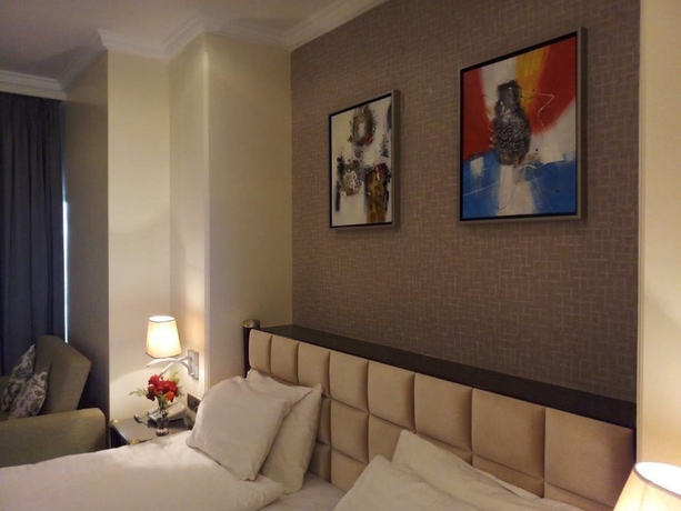 Imagen de la habitación del Hotel Sterling Mount Abu. Foto 8